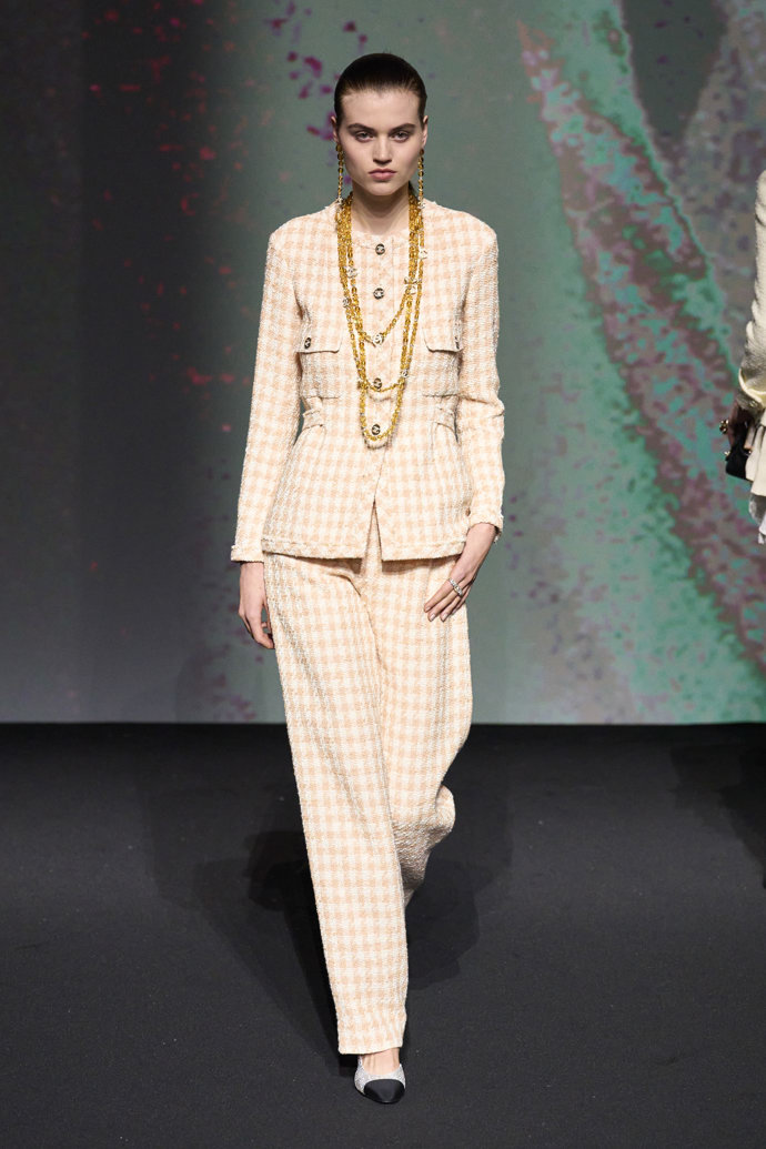CHANEL Ready-to-Wear Spring/Summer 2023
CHANEL Ready-to-Wear Spring/Summer 2023