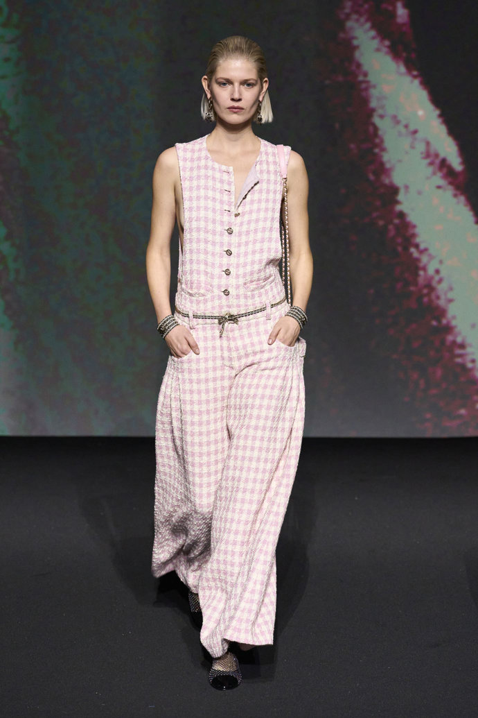 CHANEL Ready-to-Wear Spring/Summer 2023
CHANEL Ready-to-Wear Spring/Summer 2023