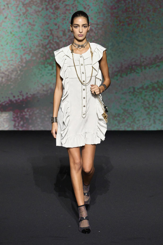 CHANEL Ready-to-Wear Spring/Summer 2023
CHANEL Ready-to-Wear Spring/Summer 2023