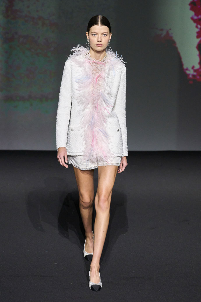 CHANEL Ready-to-Wear Spring/Summer 2023
CHANEL Ready-to-Wear Spring/Summer 2023