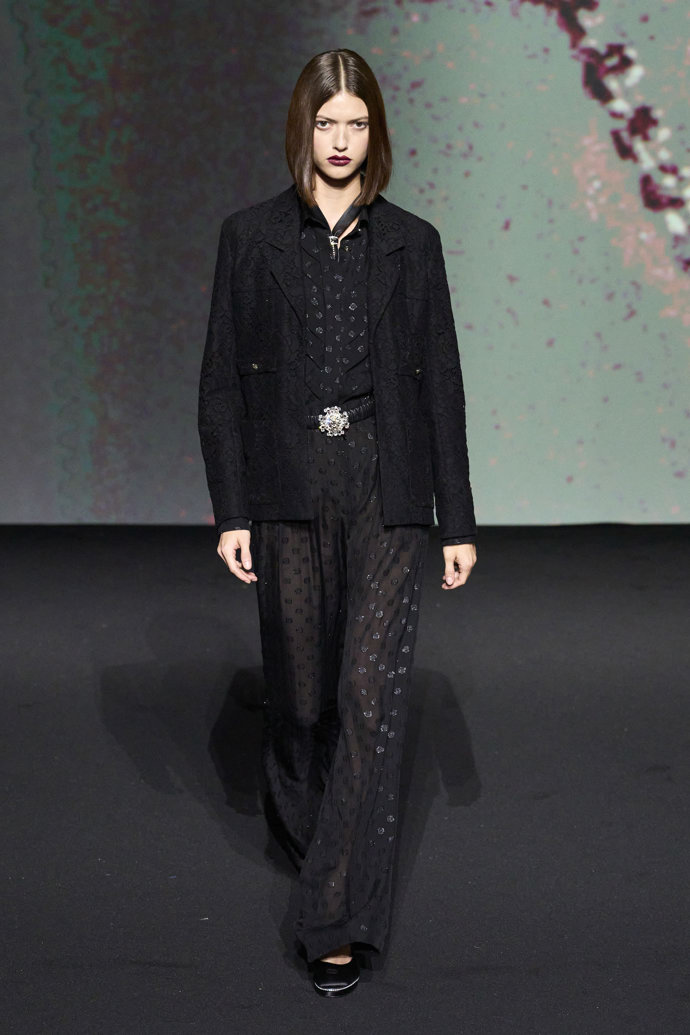 CHANEL Ready-to-Wear Spring/Summer 2023
CHANEL Ready-to-Wear Spring/Summer 2023