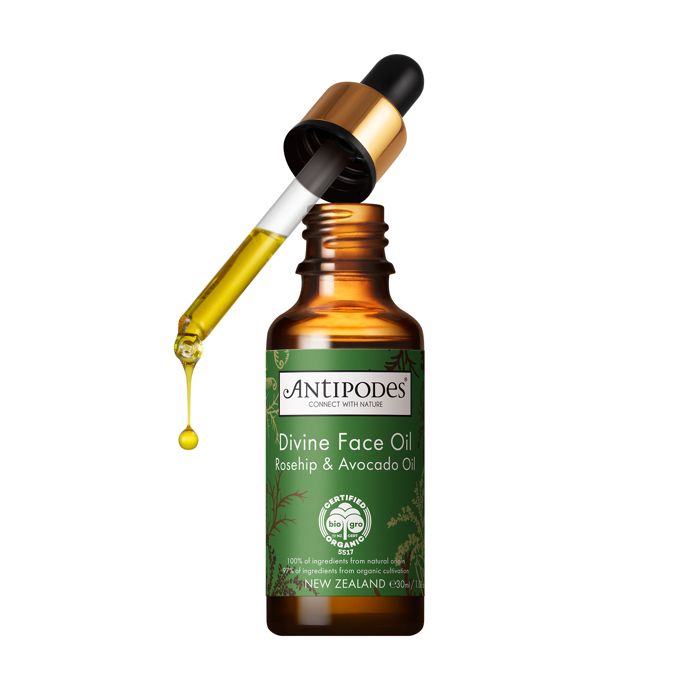 Divine Face Oil Rosehip & Avocado Oil. Pleťový olej, který posiluje kolagen a osvěžuje unavenou pleť.

