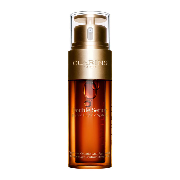 Intenzivní Double Serum hravě zvládá multi-tasking. Vyhlazuje vrásky, dodává pleti mladistvý vzhled, podporuje její přirozenou obnovu, zmenšuje póry a sjednocuje tón pleti. 
