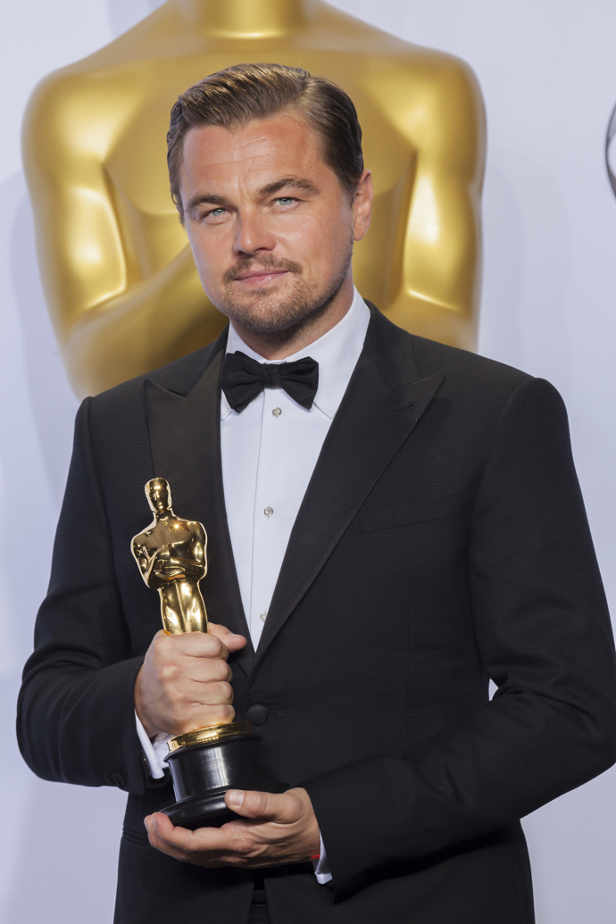  

DiCapriovou nejcennější životí trofejí se stal Oscar, kterého obdržel v roce 2016 za roli ve filmu The Revenant. 
