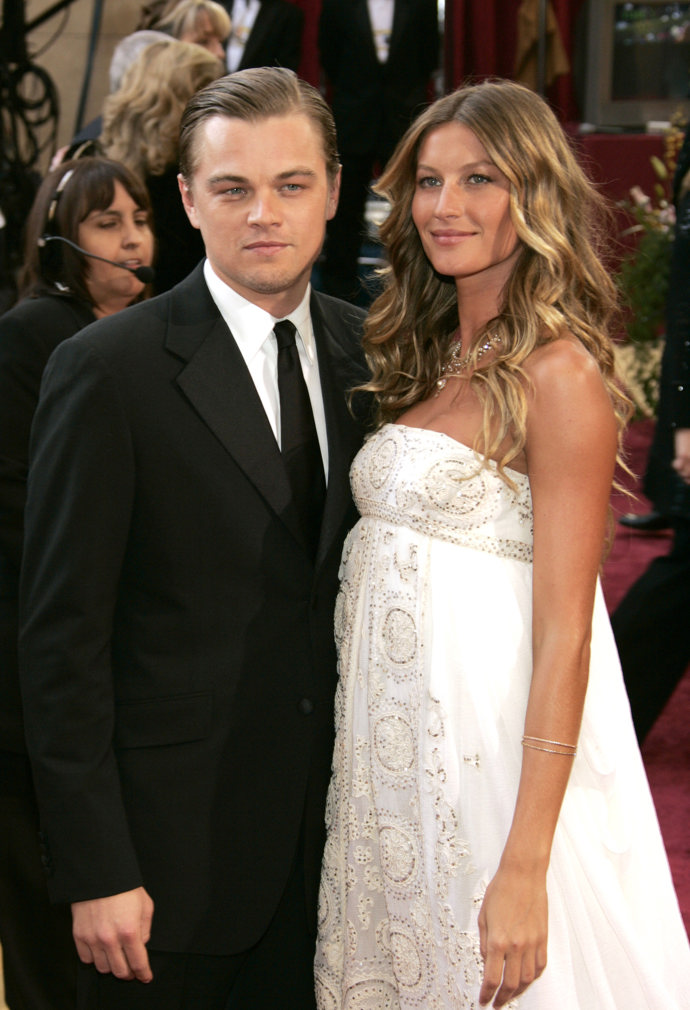  

Giselle Bündchen doprovodila Leonarda DiCapria na oscarový ceremoniál. 
