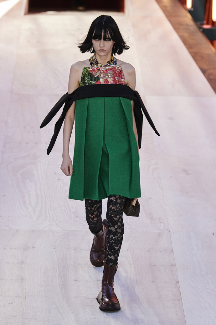 Prohlédněte si kolekci Louis Vuitton Spring/Summer 2023...
