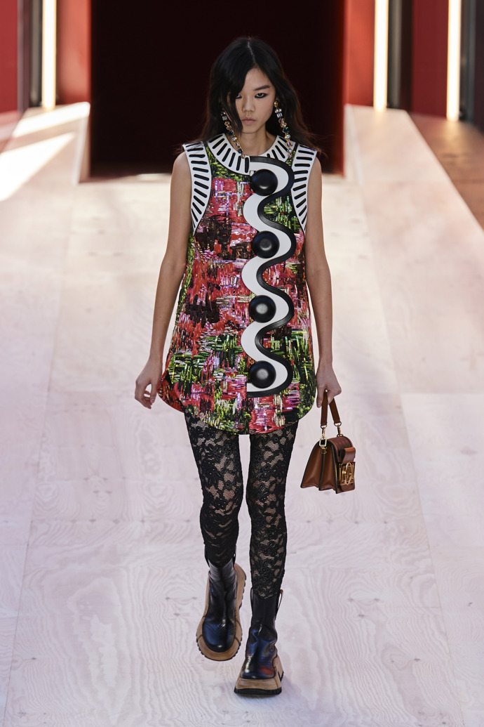 Prohlédněte si kolekci Louis Vuitton Spring/Summer 2023...
