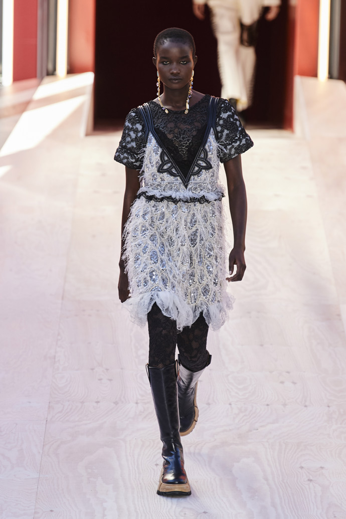 Prohlédněte si kolekci Louis Vuitton Spring/Summer 2023...
