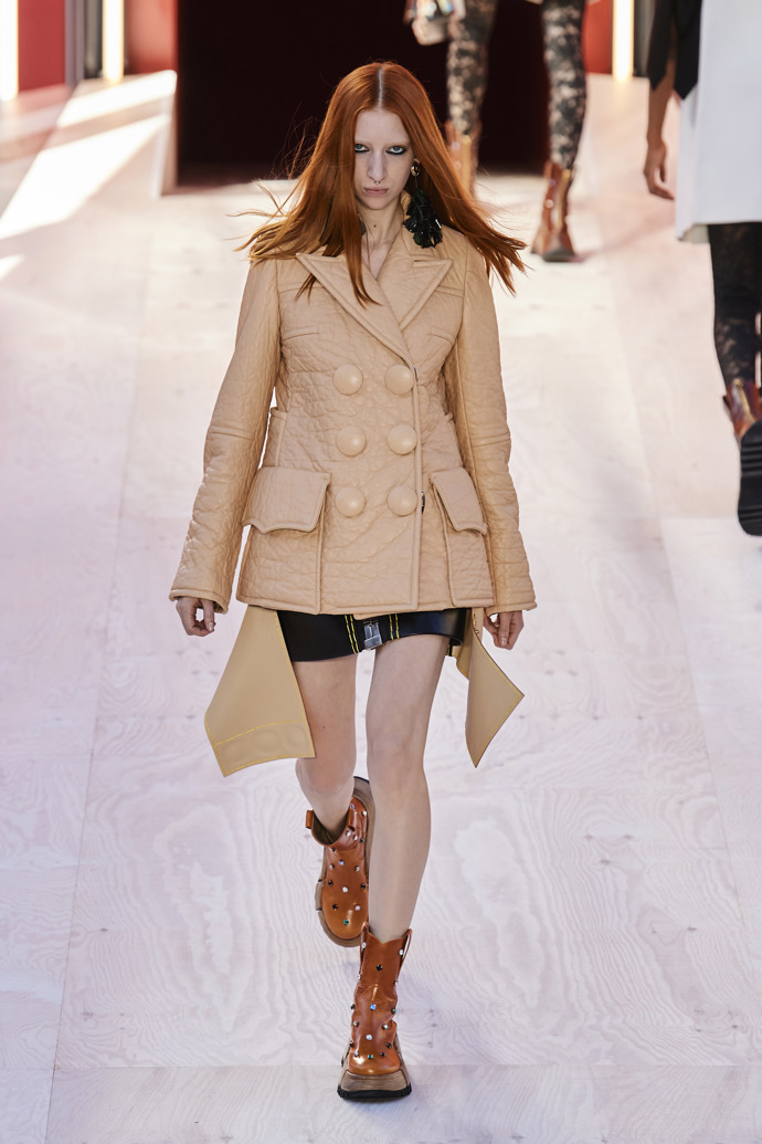 Prohlédněte si kolekci Louis Vuitton Spring/Summer 2023...

