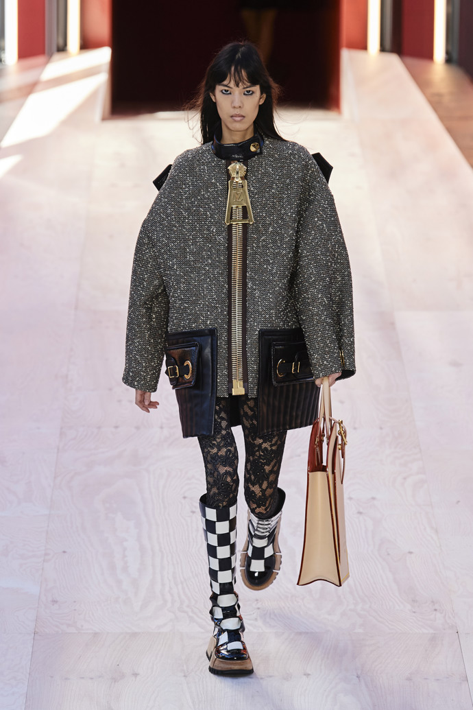 Prohlédněte si kolekci Louis Vuitton Spring/Summer 2023...
