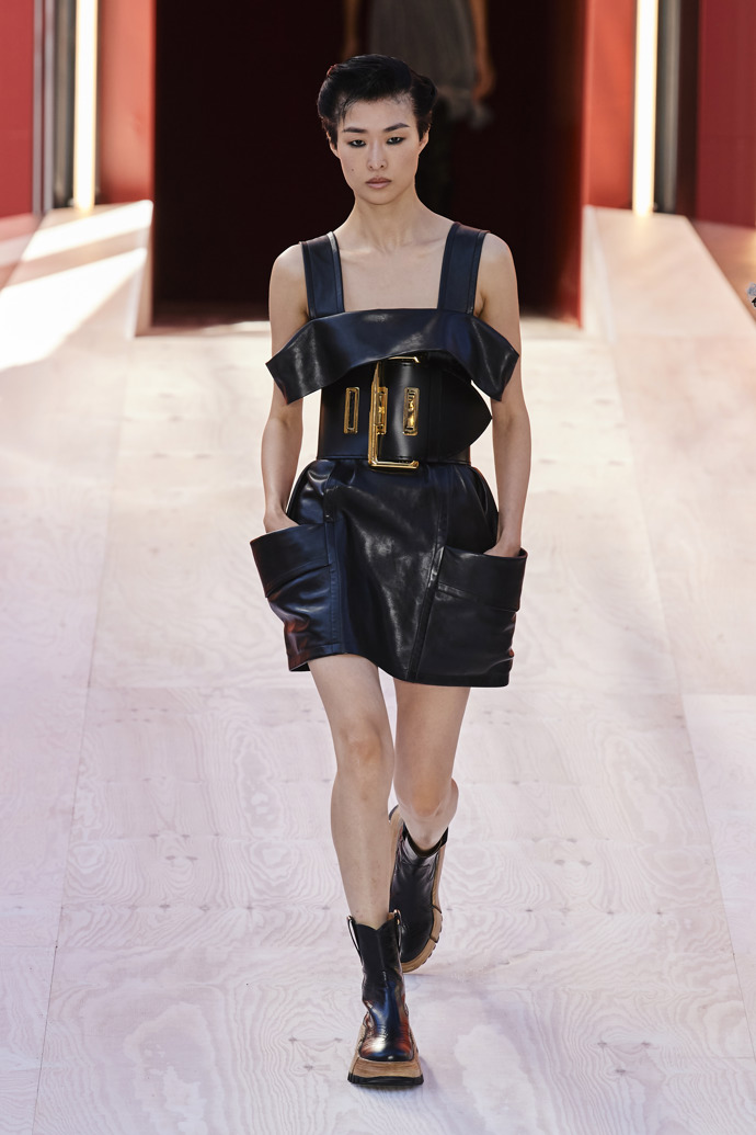 Prohlédněte si kolekci Louis Vuitton Spring/Summer 2023...

