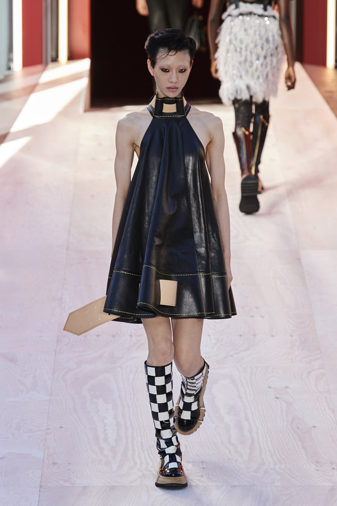 Prohlédněte si kolekci Louis Vuitton Spring/Summer 2023...
