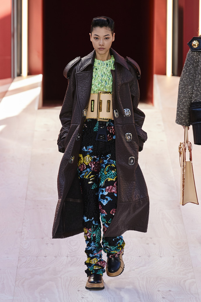 Prohlédněte si kolekci Louis Vuitton Spring/Summer 2023...
