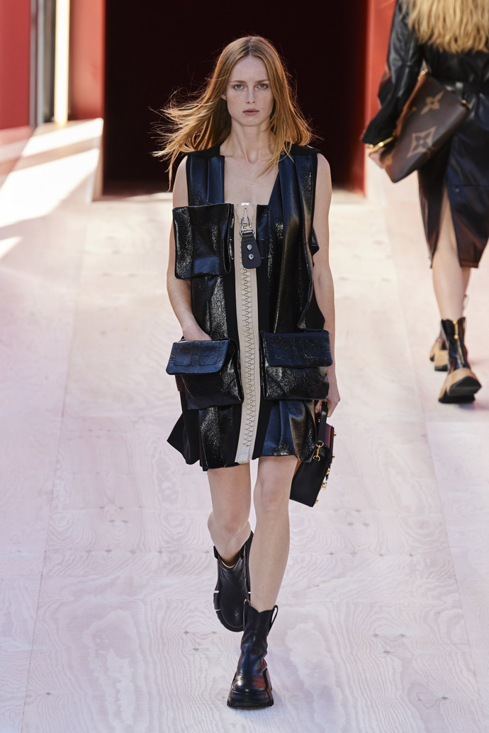 Prohlédněte si kolekci Louis Vuitton Spring/Summer 2023...

