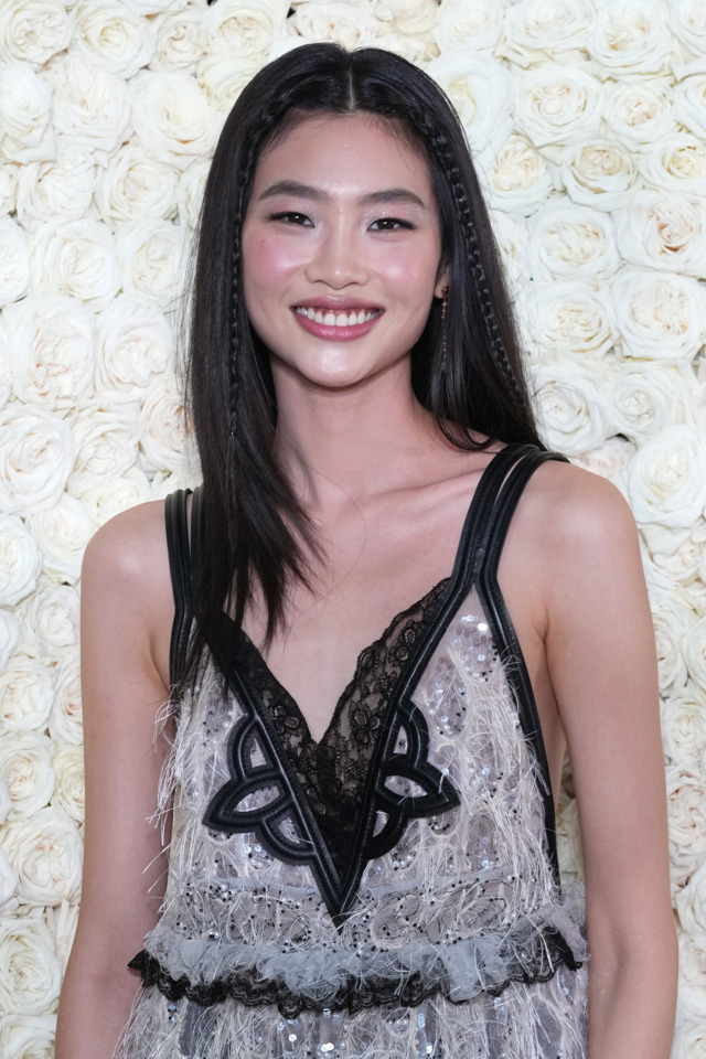 Jung Ho-Yeon
Jung Ho-Yeon