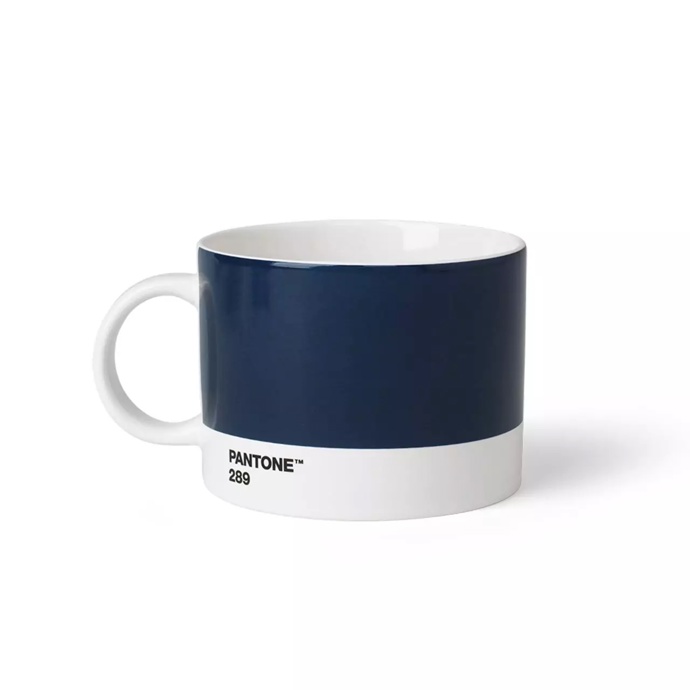 PANTONE, Hrnek na čaj Dark Blue 289, prodává Vemzu, 550 Kč
