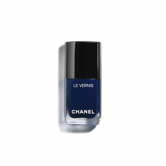 CHANEL, Lak na nehty LE VERNIS, 850 Kč
