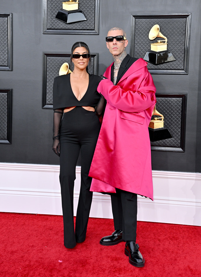Kourtney Kardashian a Travis Barker na předávání výročních cen Grammy
