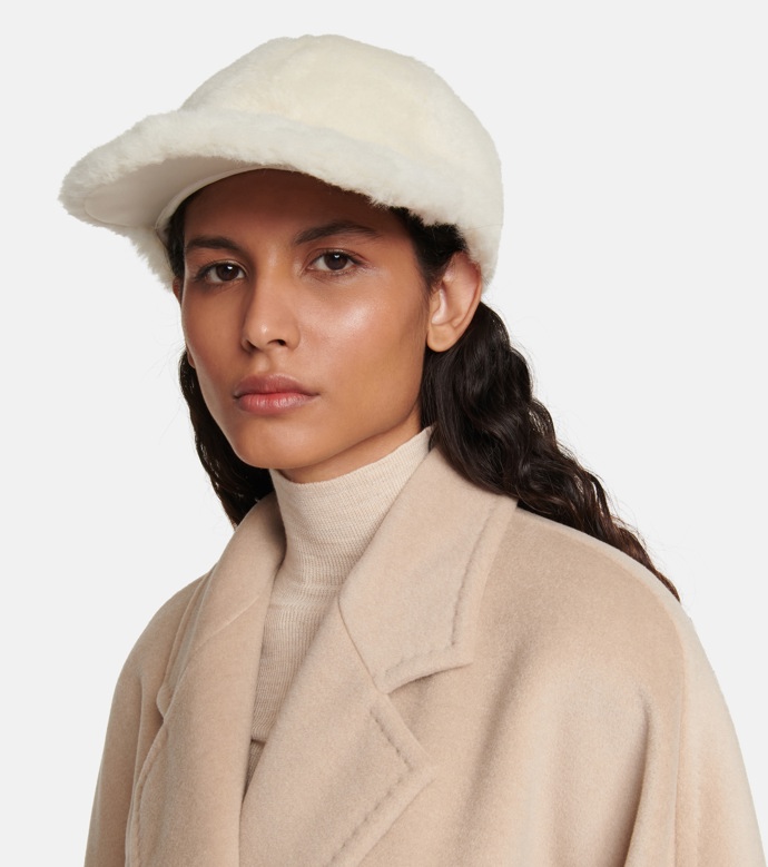 MAX MARA, Gimmy alpaca, wool and silk baseball cap, € 239, prodává Mytheresa
