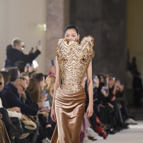 Schiaparelli S/S 2023
Schiaparelli S/S 2023