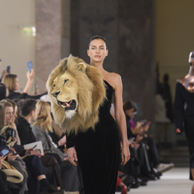 Schiaparelli S/S 2023
Schiaparelli S/S 2023