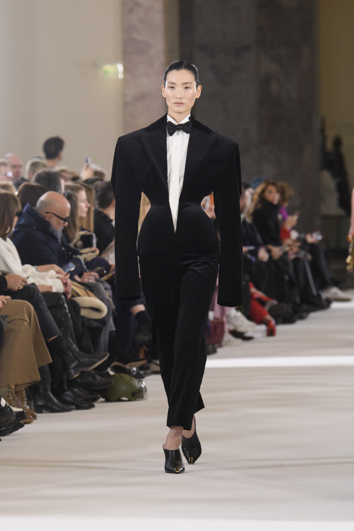 

Schiaparelli S/S 2023
