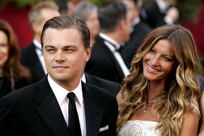 Leonardo DiCaprio a Gisele Bündchen v jednu dobu tvořili stabilní pár. Leonardo poté začal partnerky poněkud víc střídat. 
