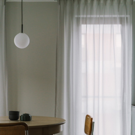 Račte vstoupit a prohlédnout si minimalistický byt v Gdaňsku oděný v minimalistických barvách...
Račte vstoupit a prohlédnout si minimalistický byt v Gdaňsku oděný v minimalistických barvách...