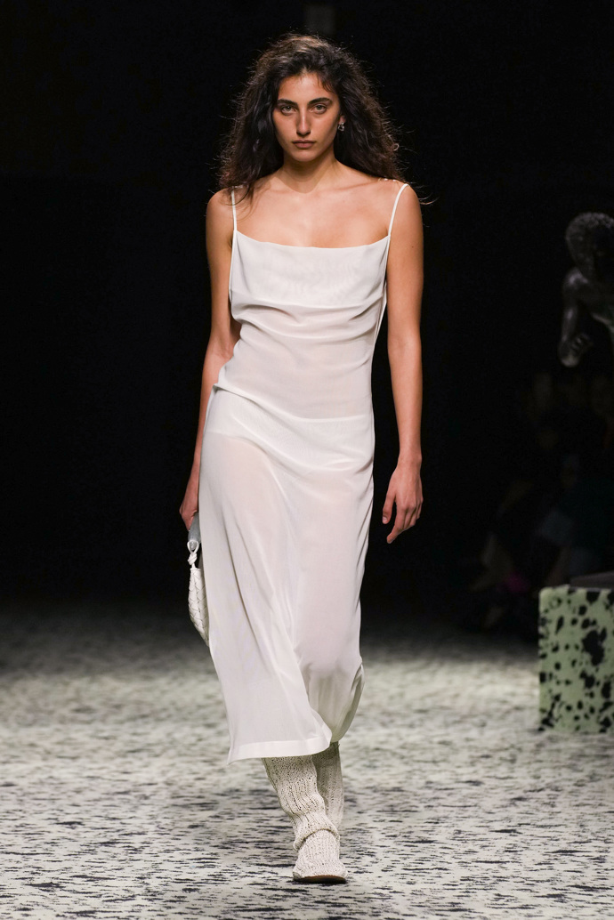 Prohlédněte si kolekci Bottega Veneta Ready to Wear Fall Winter 2023...
Prohlédněte si kolekci Bottega Veneta Ready to Wear Fall Winter 2023...