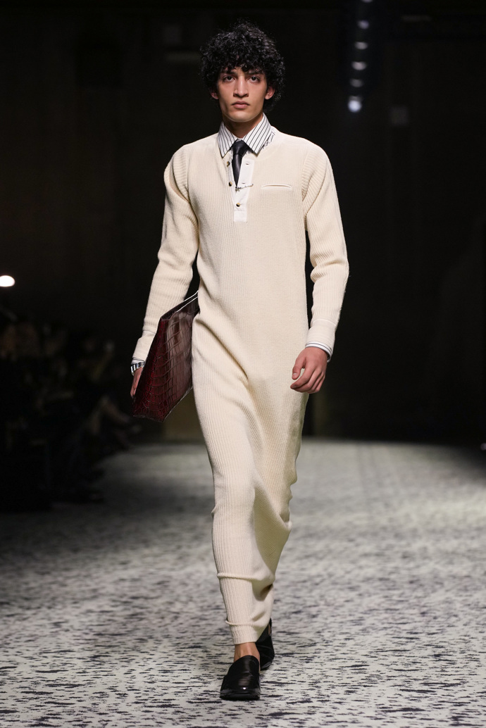 Prohlédněte si kolekci Bottega Veneta Ready to Wear Fall Winter 2023...
Prohlédněte si kolekci Bottega Veneta Ready to Wear Fall Winter 2023...