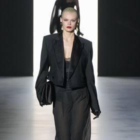 Prohlédněte si kolekci Dolce & Gabbana Ready to Wear Fall Winter 2023...
