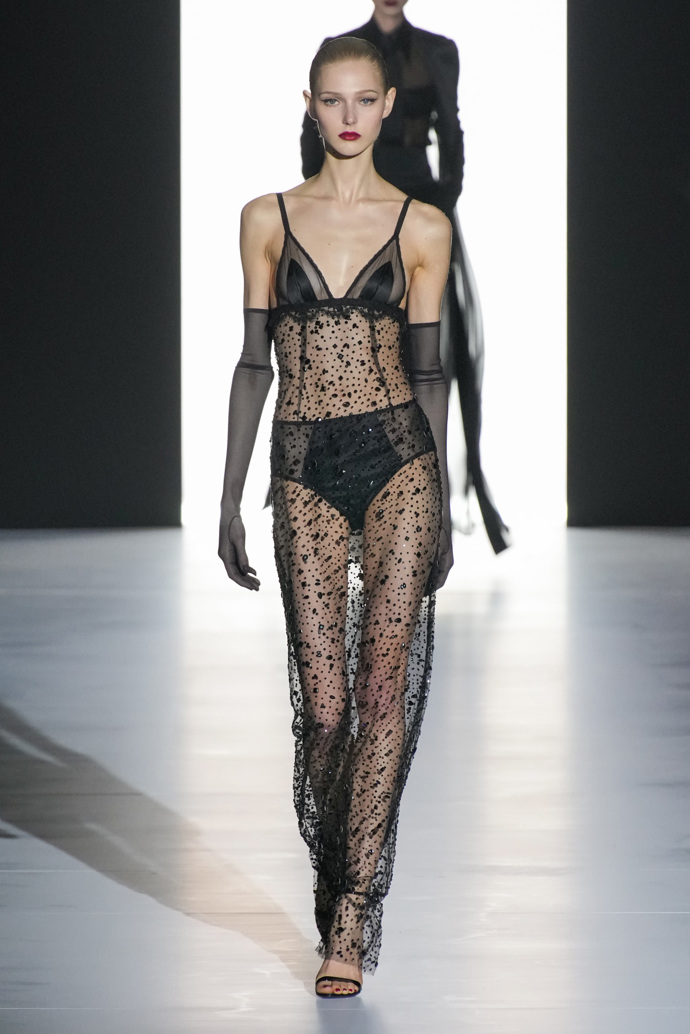 Prohlédněte si kolekci Dolce & Gabbana Ready to Wear Fall Winter 2023...
Prohlédněte si kolekci Dolce & Gabbana Ready to Wear Fall Winter 2023...