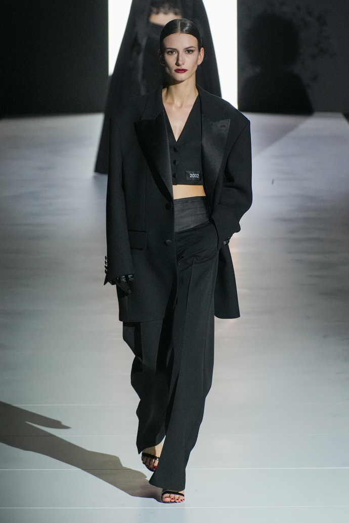 Prohlédněte si kolekci Dolce & Gabbana Ready to Wear Fall Winter 2023...
Prohlédněte si kolekci Dolce & Gabbana Ready to Wear Fall Winter 2023...