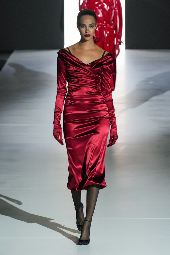 Prohlédněte si kolekci Dolce & Gabbana Ready to Wear Fall Winter 2023...
Prohlédněte si kolekci Dolce & Gabbana Ready to Wear Fall Winter 2023...