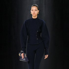 Prohlédněte si kolekci Ferragamo Ready to Wear Fall Winter 2023...
Prohlédněte si kolekci Ferragamo Ready to Wear Fall Winter 2023...