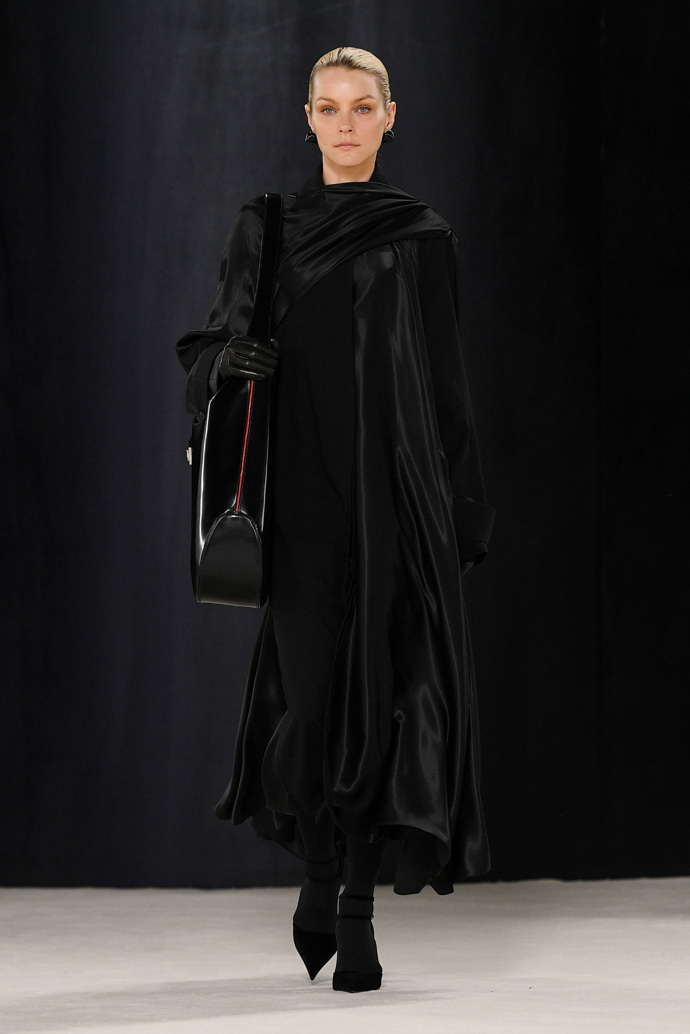 Prohlédněte si kolekci Ferragamo Ready to Wear Fall Winter 2023...
Prohlédněte si kolekci Ferragamo Ready to Wear Fall Winter 2023...