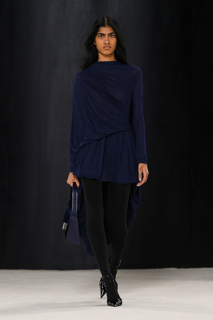 Prohlédněte si kolekci Ferragamo Ready to Wear Fall Winter 2023...
Prohlédněte si kolekci Ferragamo Ready to Wear Fall Winter 2023...