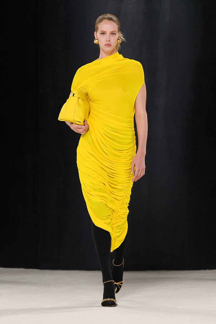 Prohlédněte si kolekci Ferragamo Ready to Wear Fall Winter 2023...
Prohlédněte si kolekci Ferragamo Ready to Wear Fall Winter 2023...