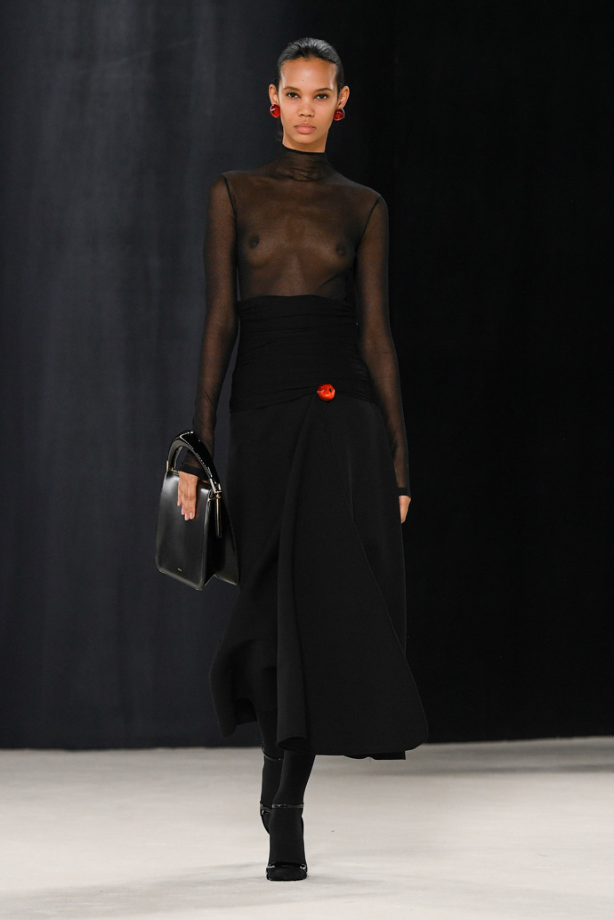 Prohlédněte si kolekci Ferragamo Ready to Wear Fall Winter 2023...
Prohlédněte si kolekci Ferragamo Ready to Wear Fall Winter 2023...
