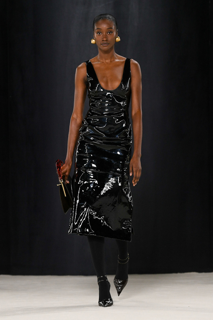 Prohlédněte si kolekci Ferragamo Ready to Wear Fall Winter 2023...
Prohlédněte si kolekci Ferragamo Ready to Wear Fall Winter 2023...