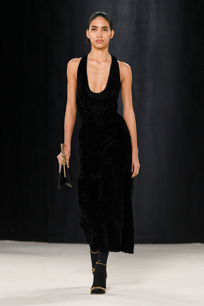 Prohlédněte si kolekci Ferragamo Ready to Wear Fall Winter 2023...
Prohlédněte si kolekci Ferragamo Ready to Wear Fall Winter 2023...