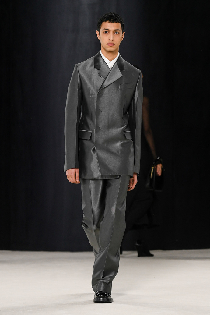 Prohlédněte si kolekci Ferragamo Ready to Wear Fall Winter 2023...
Prohlédněte si kolekci Ferragamo Ready to Wear Fall Winter 2023...