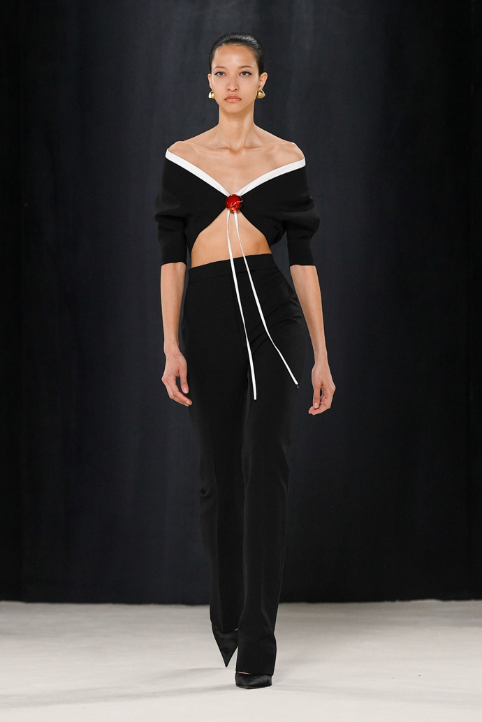 Prohlédněte si kolekci Ferragamo Ready to Wear Fall Winter 2023...
Prohlédněte si kolekci Ferragamo Ready to Wear Fall Winter 2023...