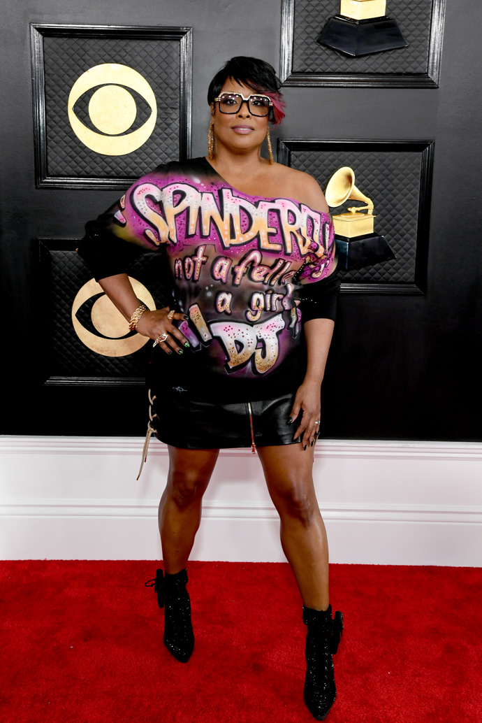  

Spinderella
