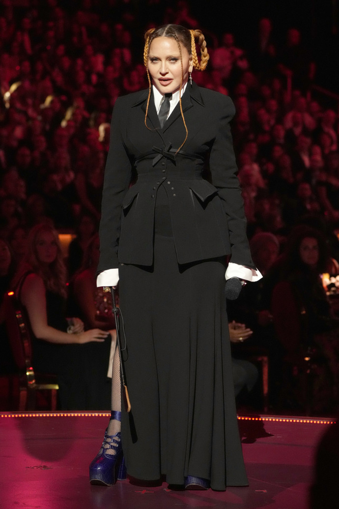  

Madonna
