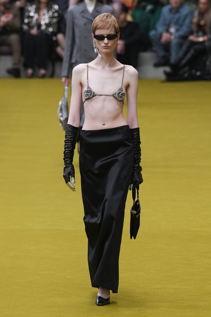 Prohlédněte si kolekci Gucci Ready to WearFall Winter 2023...
