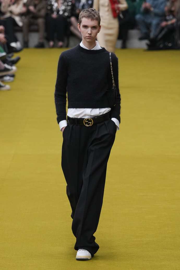 Prohlédněte si kolekci Gucci Ready to WearFall Winter 2023...
