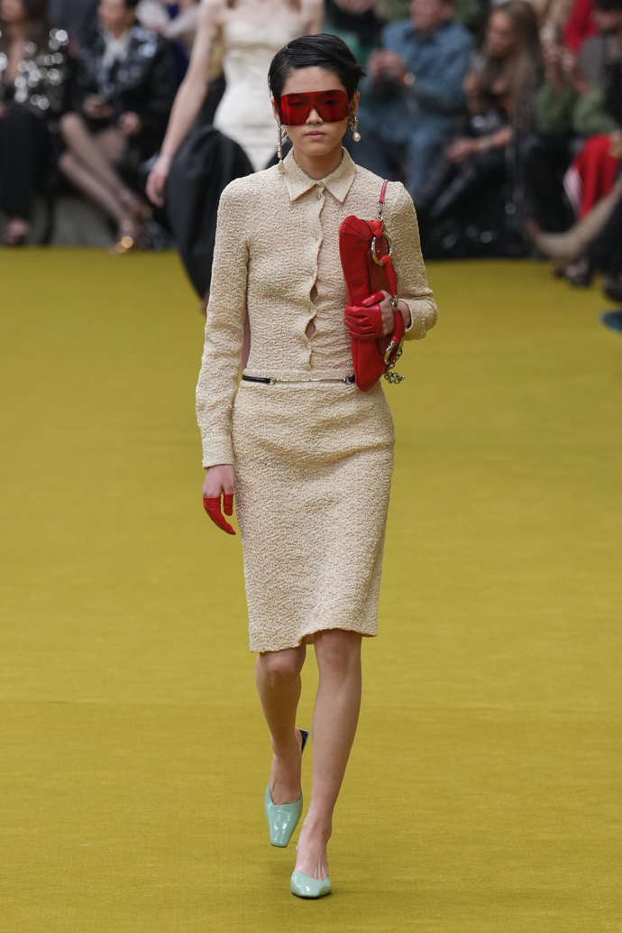 Prohlédněte si kolekci Gucci Ready to WearFall Winter 2023...
