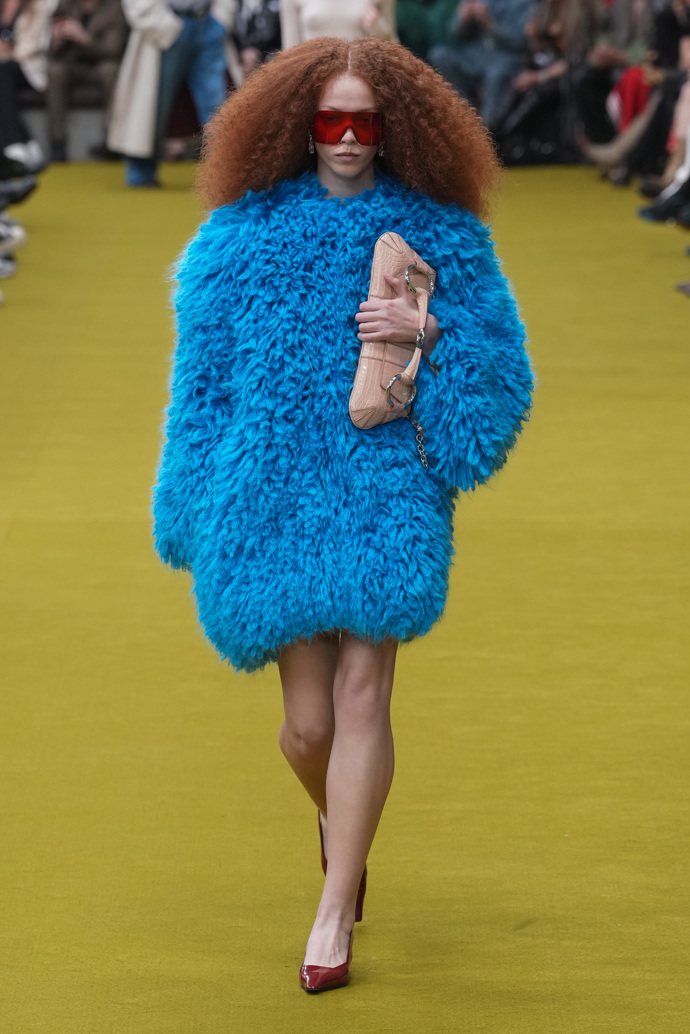 Prohlédněte si kolekci Gucci Ready to WearFall Winter 2023...
