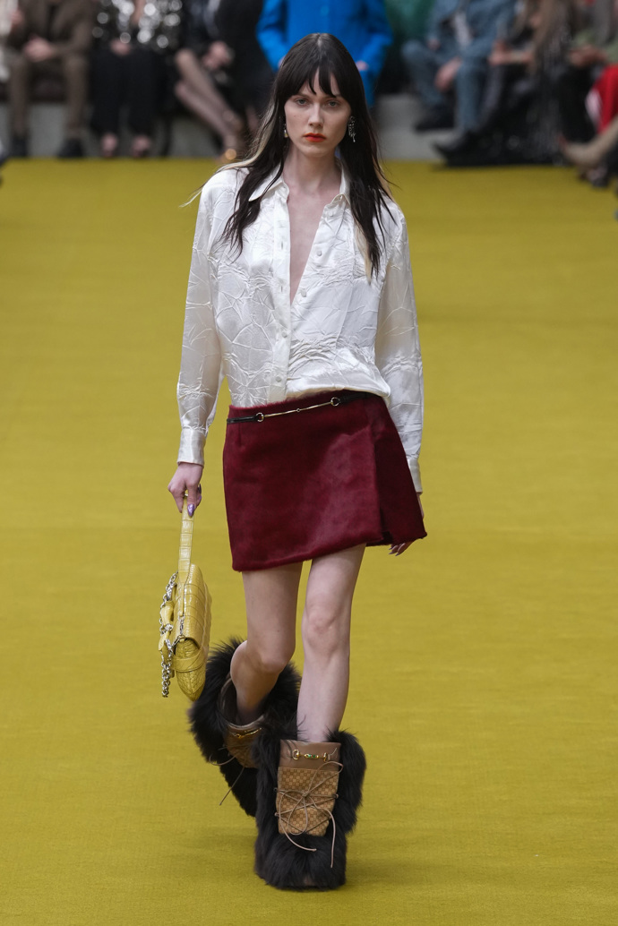 Prohlédněte si kolekci Gucci Ready to WearFall Winter 2023...
